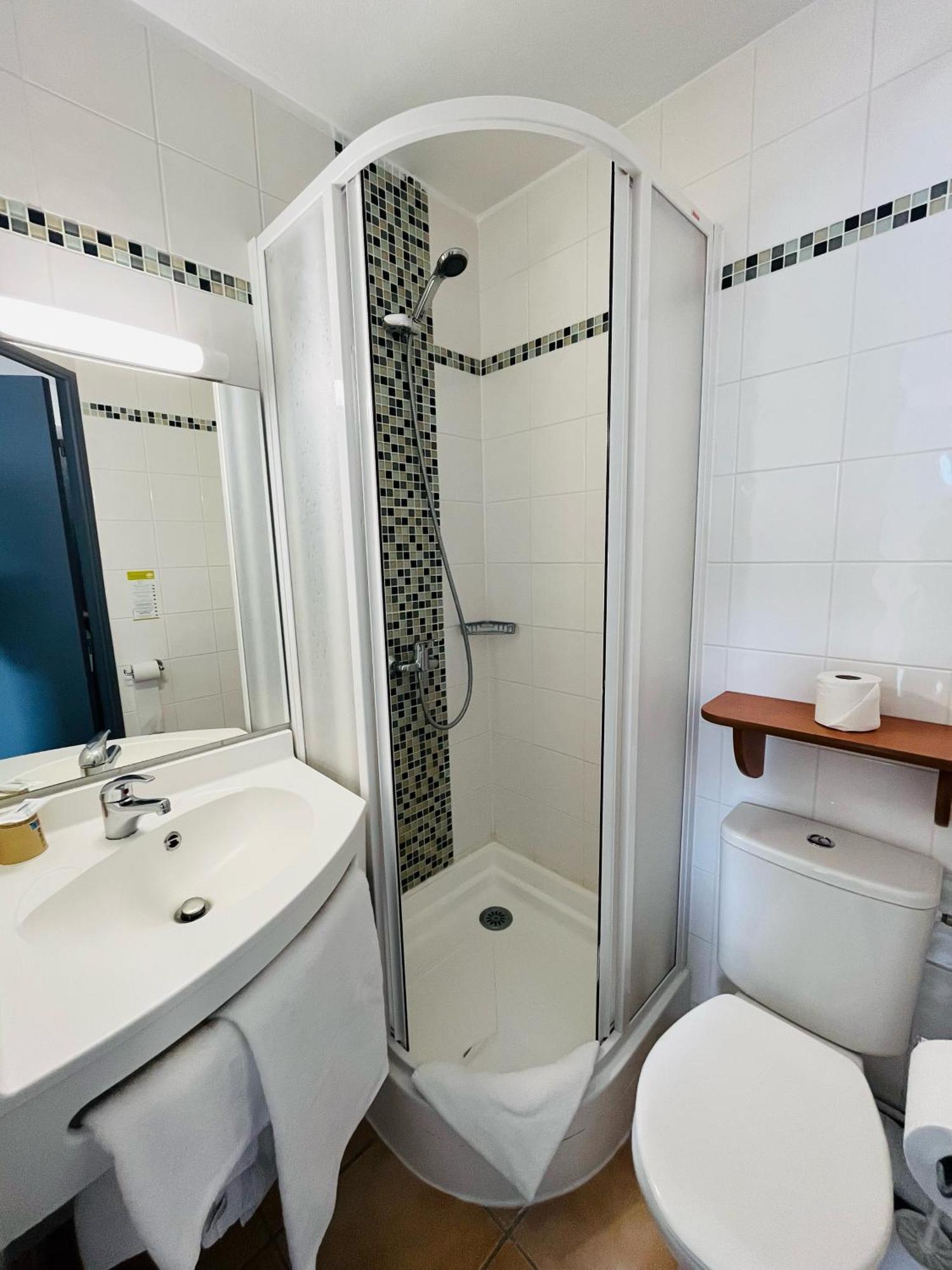The Originals City, Hotel Novella Confort, Nantes Est Carquefou Εξωτερικό φωτογραφία