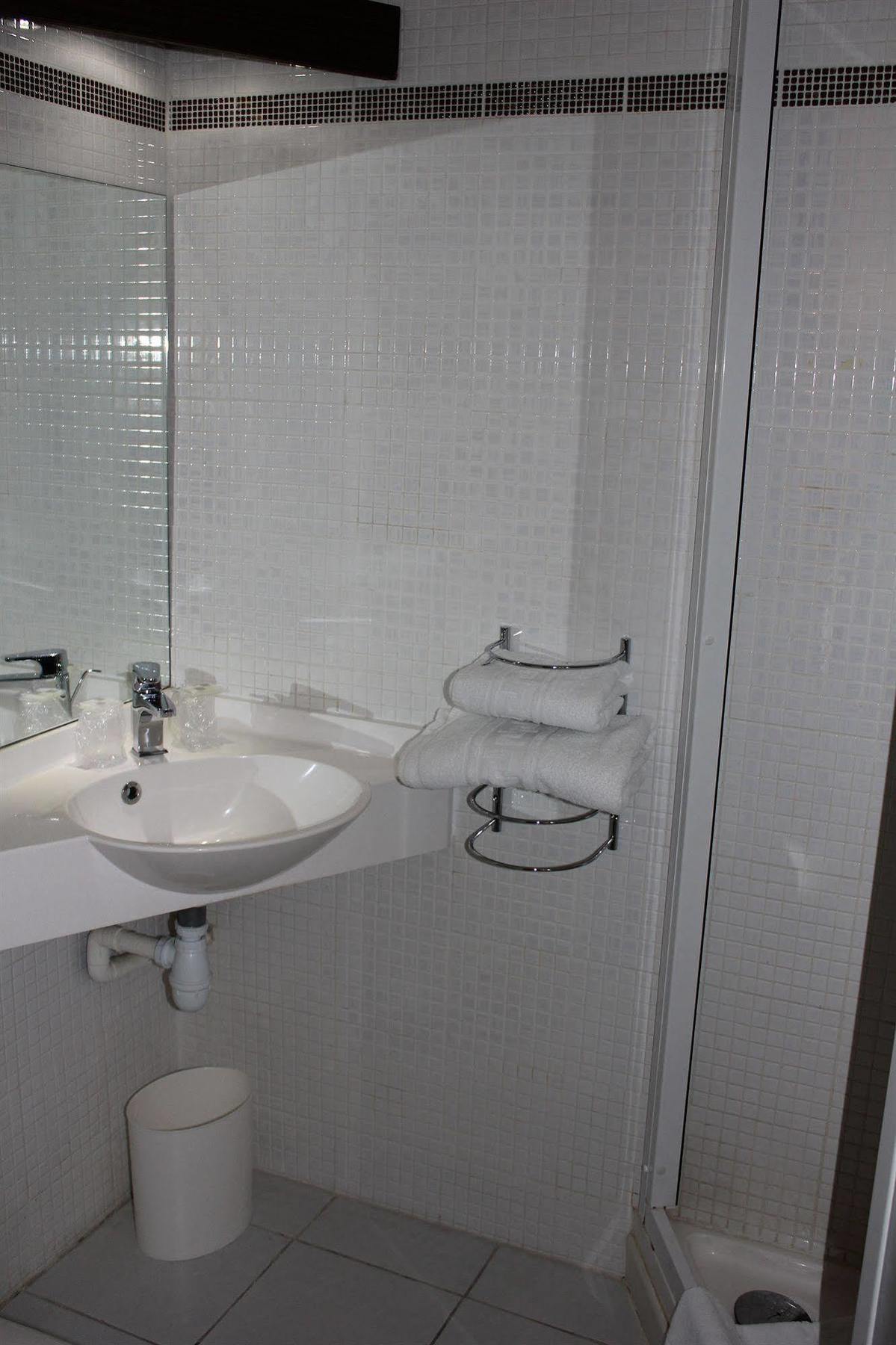 The Originals City, Hotel Novella Confort, Nantes Est Carquefou Εξωτερικό φωτογραφία
