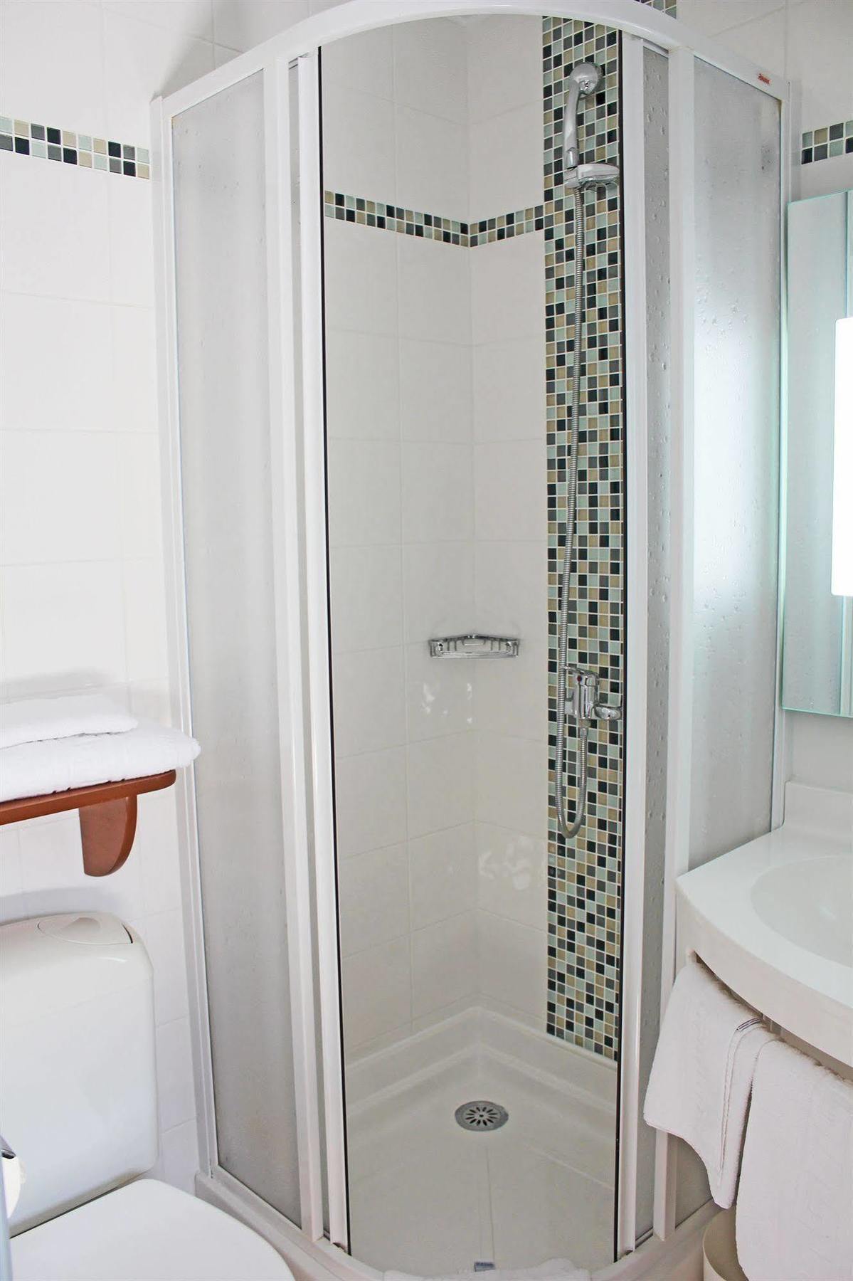 The Originals City, Hotel Novella Confort, Nantes Est Carquefou Εξωτερικό φωτογραφία